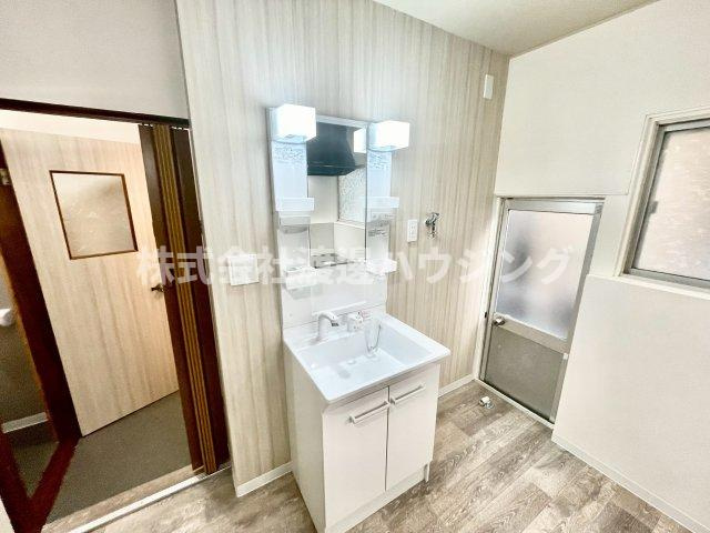 滝井西町3丁目貸家の洗面所