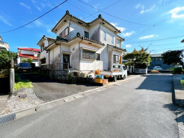 【前面道路含む現地写真】