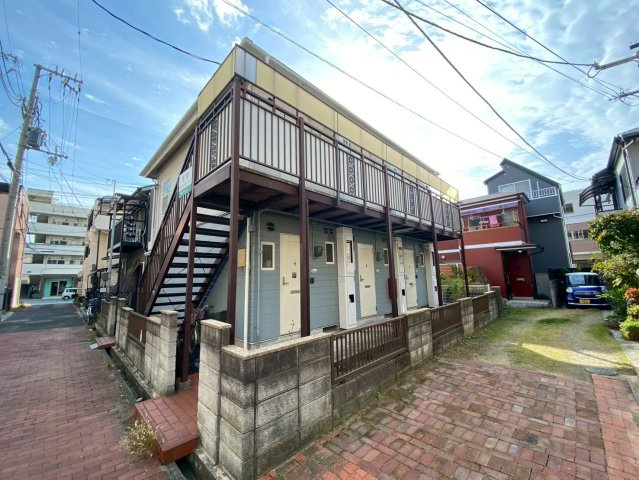 フォレスト本山