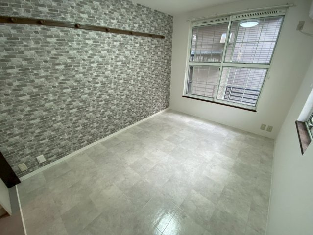 フォレスト本山の居間・リビング