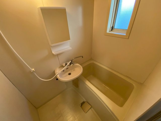 フォレスト本山の浴室