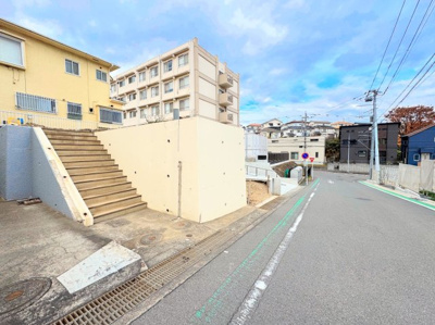 【周辺】 | ◆◇青葉区荏田北二丁目　建築条件無し売地　◇◆ | ◆子育て世代のスタッフもいますので、お客様目線での物件選び、ご提案が可能です。お問い合わせいただきました物件以外も多数ご紹介させていただきます。