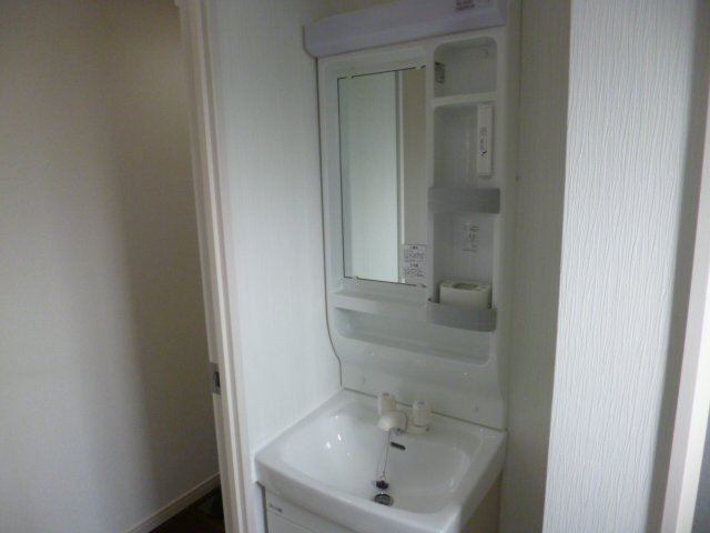 府中市多磨町１丁目のアパートの洗面所