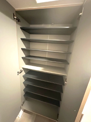 【収納】 | パレ千里壱号棟 | たっぷりと靴を収納できるシューズボックス！玄関に靴が並ぶことなく、いつでもスッキリした印象を保てます。