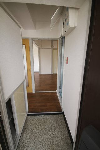 【玄関】