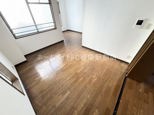 大阪市鶴見区横堤１丁目の賃貸マンションの洋室