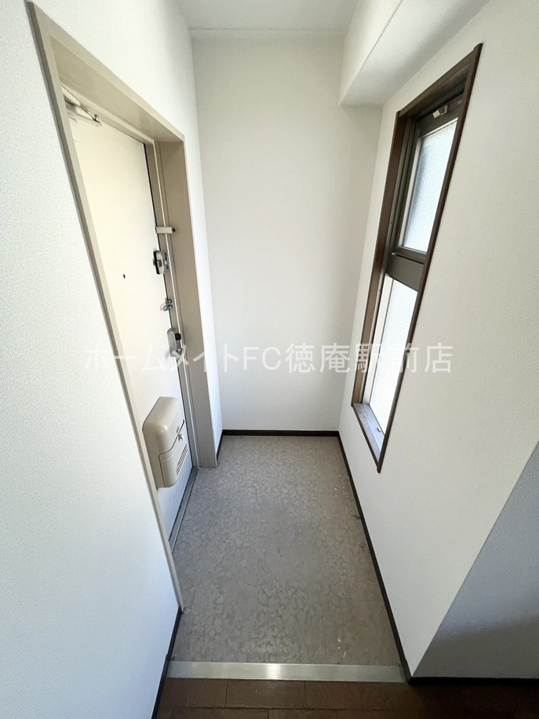 大阪市鶴見区横堤１丁目の賃貸マンションの玄関