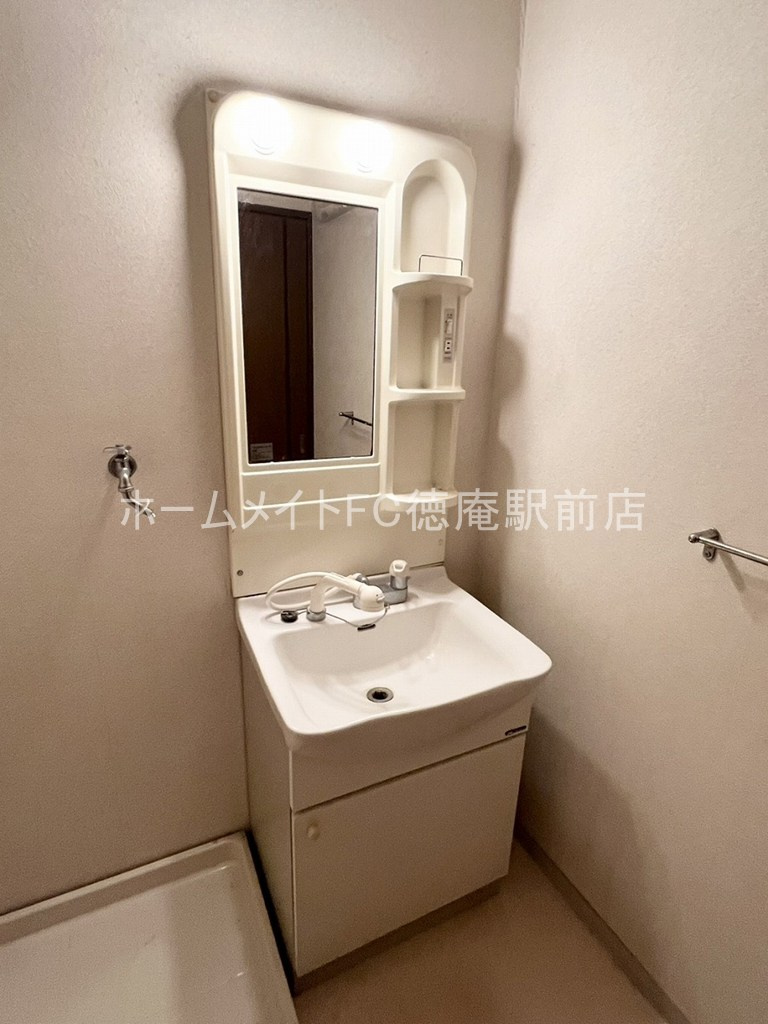 大阪市鶴見区横堤１丁目の賃貸マンションの独立洗面台