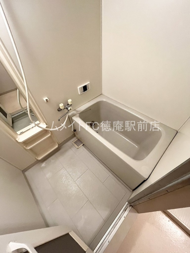 大阪市鶴見区横堤１丁目の賃貸マンションの浴室