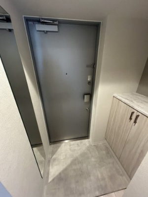 【玄関】 | ブランシエスタ天満