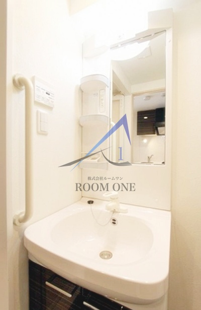 AZEST志村坂上の洗面所|洗面台です。