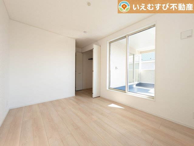 Cradle garden　熊谷市石原第7の洋室