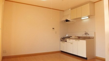 市川ガーデンヴィラＢの居間・リビング|リビングは10.5帖！