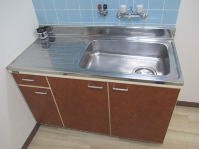 【キッチン】 | センチュリー新大阪 | コンパクトなキッチンで掃除もラクラク