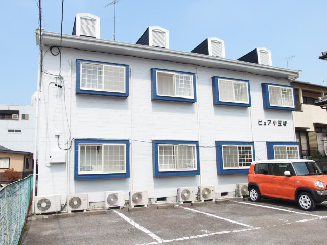 ピュア小豆坂の外観