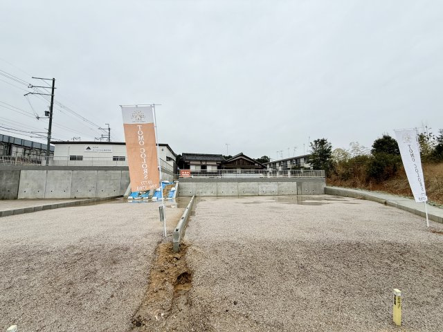 COLORSグリーンヒル　草津市追分5丁目3区画の前面道路含む現地写真|	