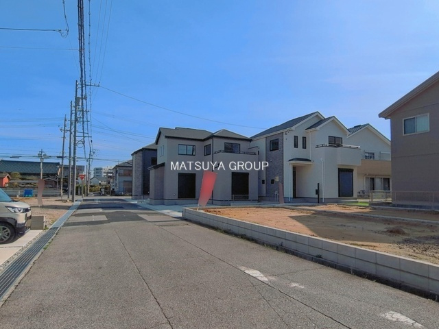 【前面道路含む現地写真】の画像