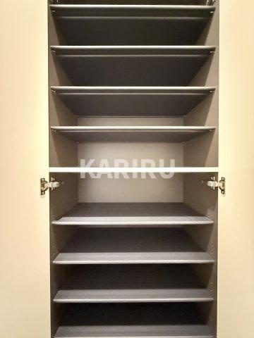 カンツォーネの内装