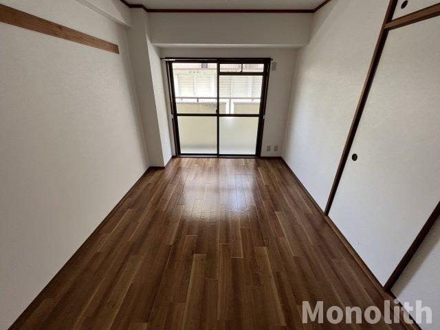 シャトー岸和田の洋室