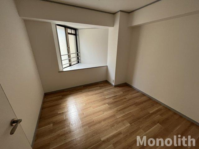 シャトー岸和田の洋室