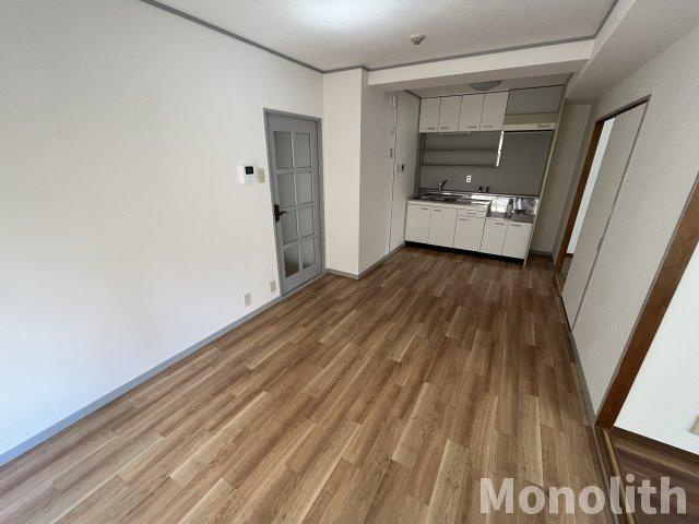 シャトー岸和田の居間・リビング