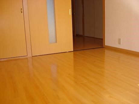 OS・SKYマンション植田南の居間・リビング