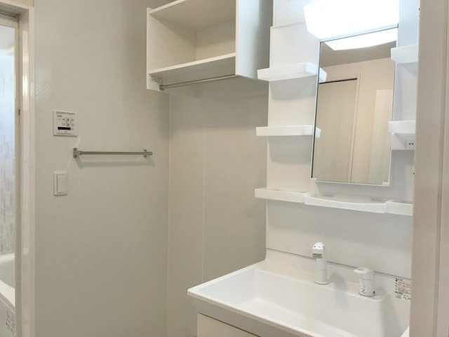 グランウェルの独立洗面台|洗髪洗面化粧台