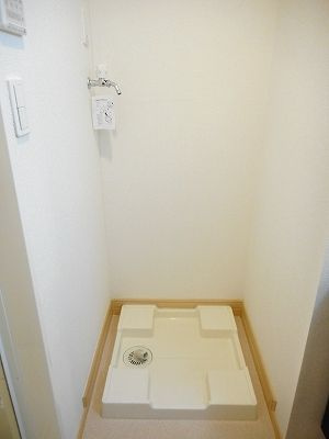 フェスタ元浅草の設備|洗濯機置場