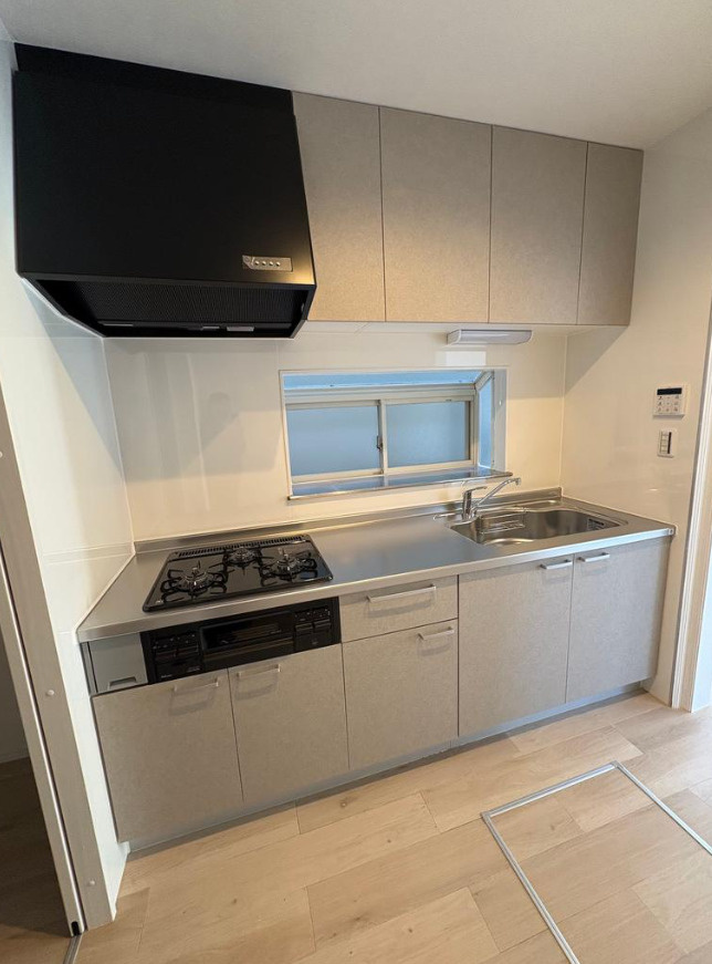 横浜市保土ヶ谷区狩場町 中古戸建て【仲介手数料無料】カースペース2台のキッチン