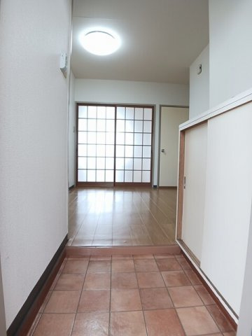 セピアハイツアラキＣの玄関