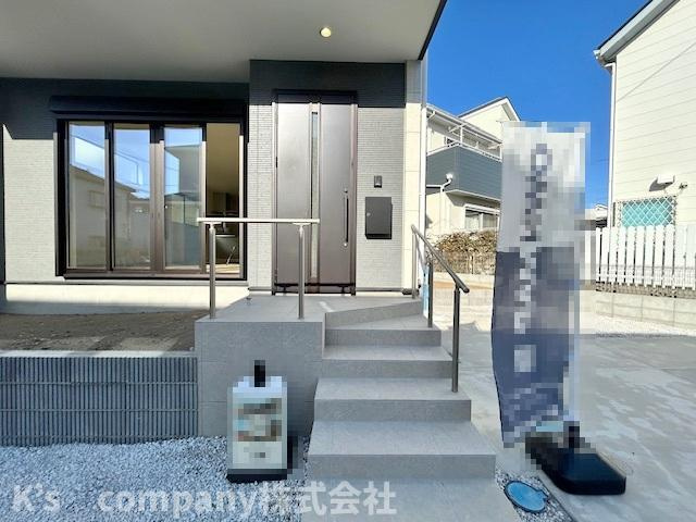 ◎茅ヶ崎市南湖6丁目　新築戸建　2号棟の外観パース|玄関まで階段付き◇◇