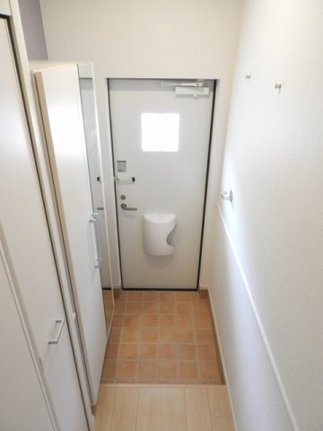 クロガネＢの玄関|毎日通る玄関はこちらです