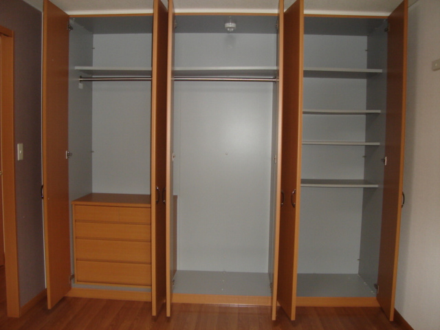 ベリーウェルＡ棟の収納|クローゼット