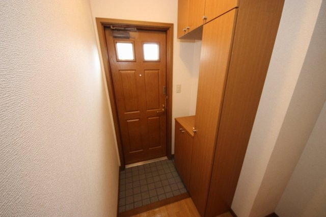 サニープラザ　Ａの玄関|明るい玄関です