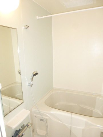 Ｍ’ｓ　ＨＩＲＯの浴室|ゆったり過ごせるお風呂です