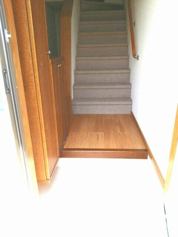 クレストール古谷の玄関|シンプルで使いやすい玄関です