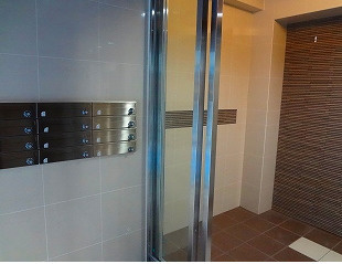 モンアミ両国のロビー