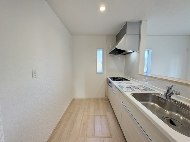 【キッチン】 | 熊谷市石原第7  クレイドルガーデン　新築戸建　全2棟　1号棟