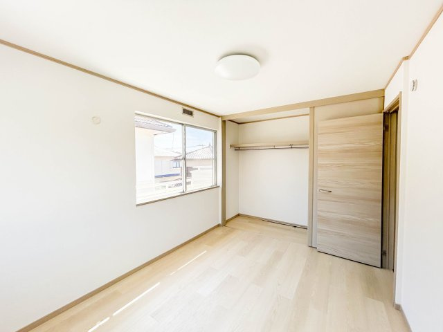 【洋室】 | 三島市富士見台 中古住宅 XH05918 | 三島市富士見台　2F洋室6帖　リフォーム後