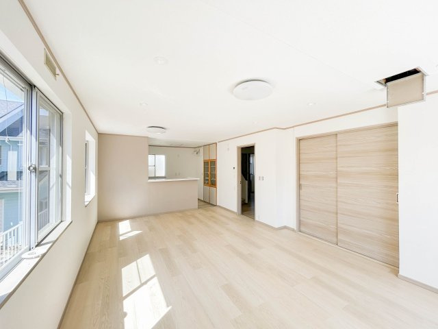 【居間・リビング】 | 三島市富士見台 中古住宅 XH05918 | 三島市富士見台　ＬＤＫ　リフォーム後
