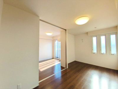 【洋室】 | ラ・ファビュラス