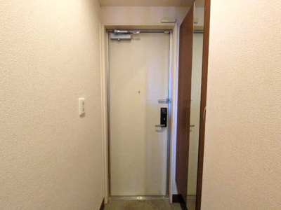 【玄関】 | ラ・ファビュラス