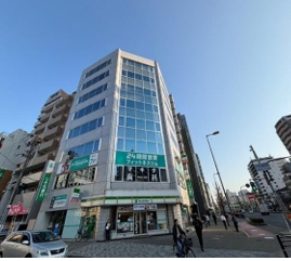 アドーラブル南堀江