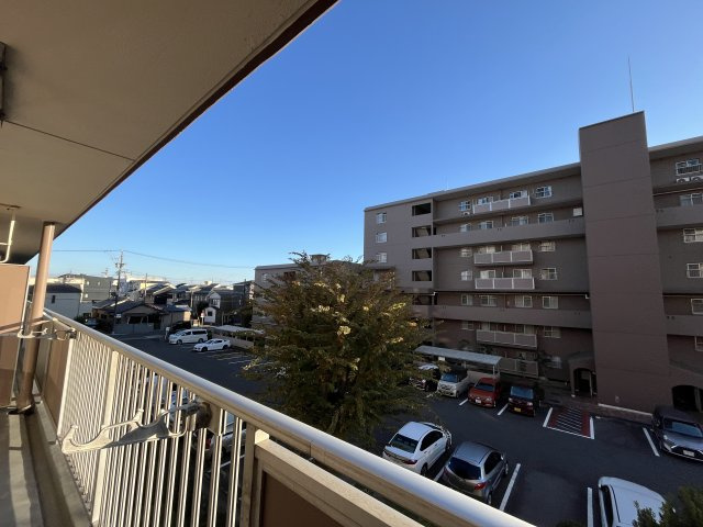 コープ野村新瑞橋　B棟の展望|令和7年10月リフォーム完了！ペット飼育相談可能！浴室乾燥機完備！