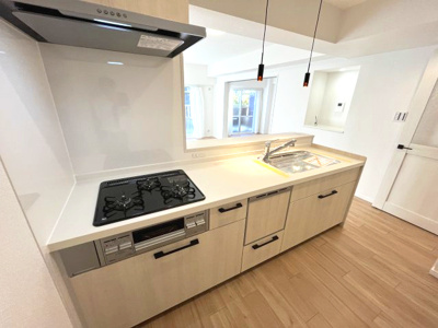 【キッチン】 | コープ野村新瑞橋　B棟 | 家族との対話も弾む対面式キッチン！