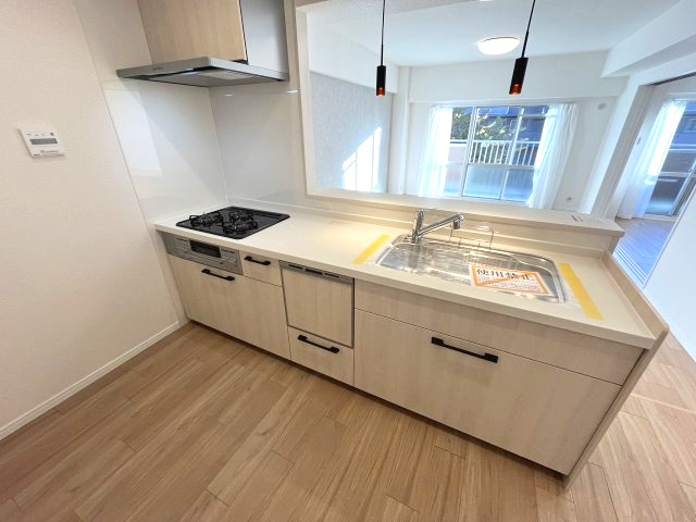 コープ野村新瑞橋　B棟のキッチン|家族との対話も弾む対面式キッチン！