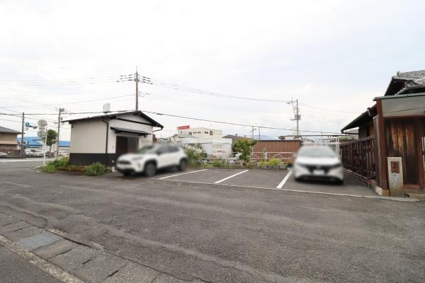 富士市横割５丁目の店舗|駐車スペース