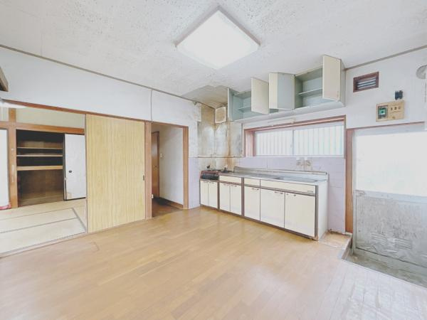 富士市宮島の中古一戸建|【現況販売】1階8帖DK別角度