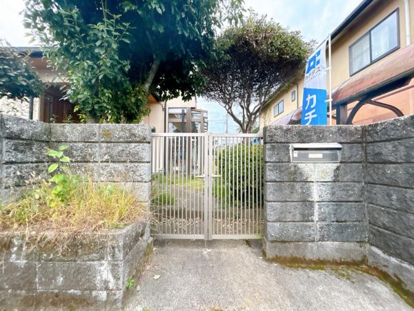 富士宮市羽鮒の中古一戸建|建物入口