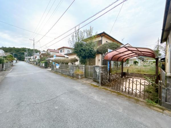 富士宮市羽鮒の中古一戸建|前面道路は約6ｍあります。